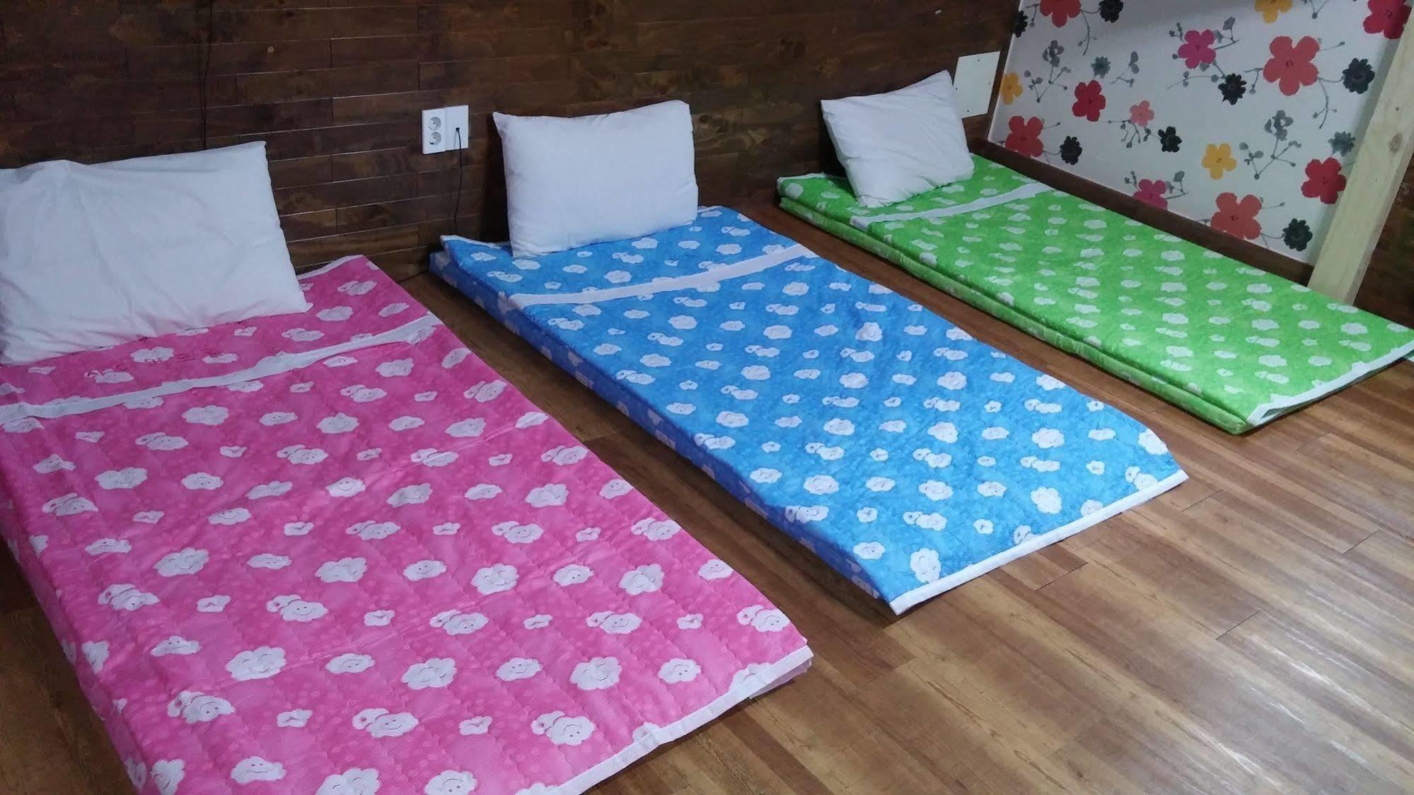 Cyber Motel Gunsan Bagian luar foto