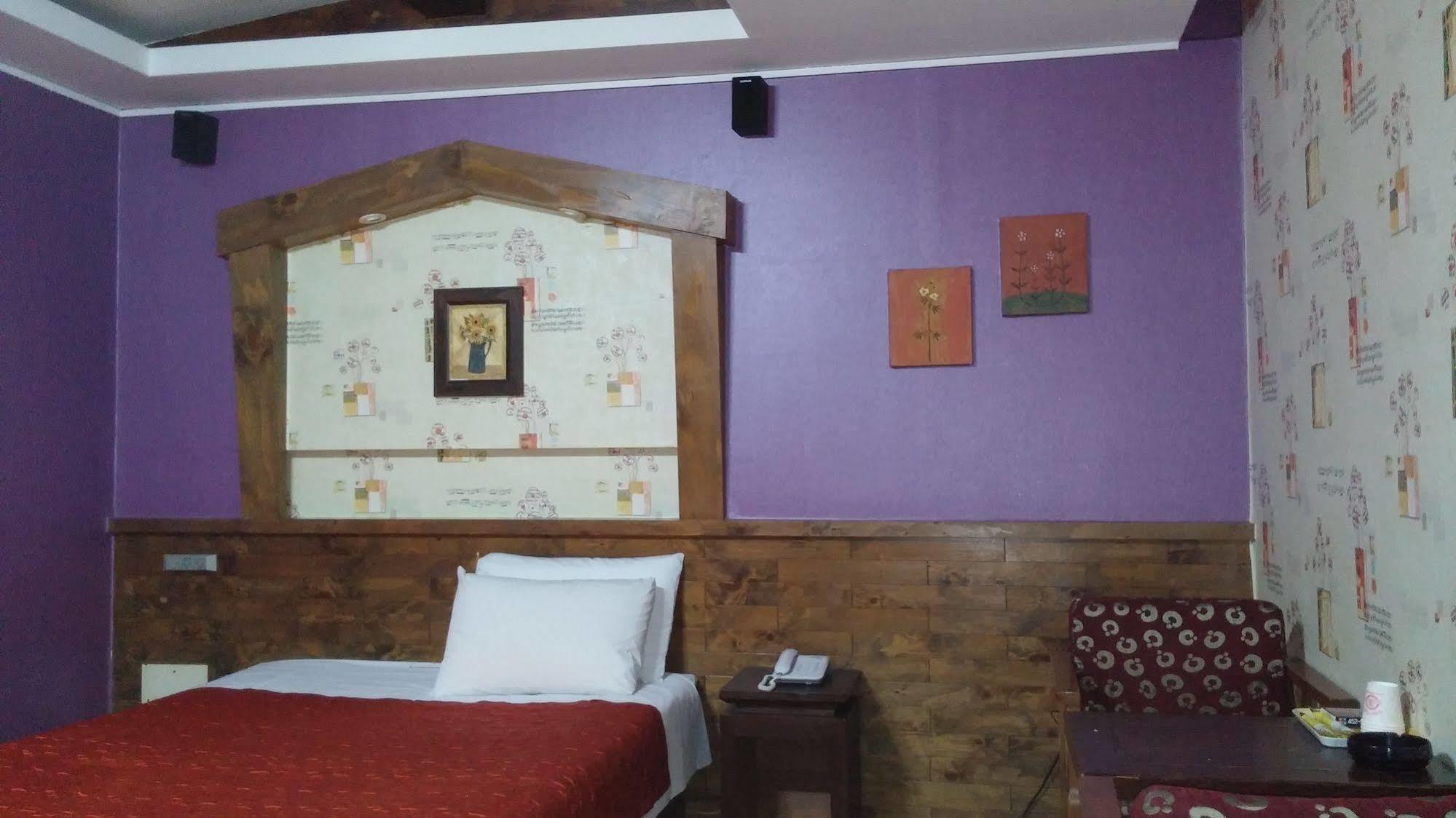 Cyber Motel Gunsan Bagian luar foto
